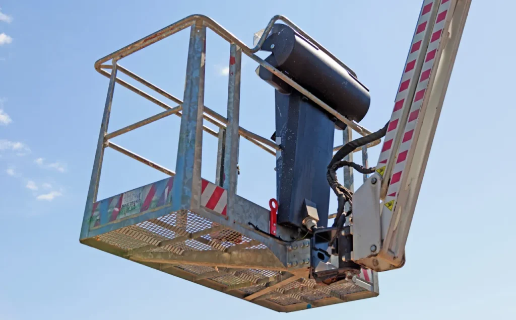A close-up image of a basket for a skylift